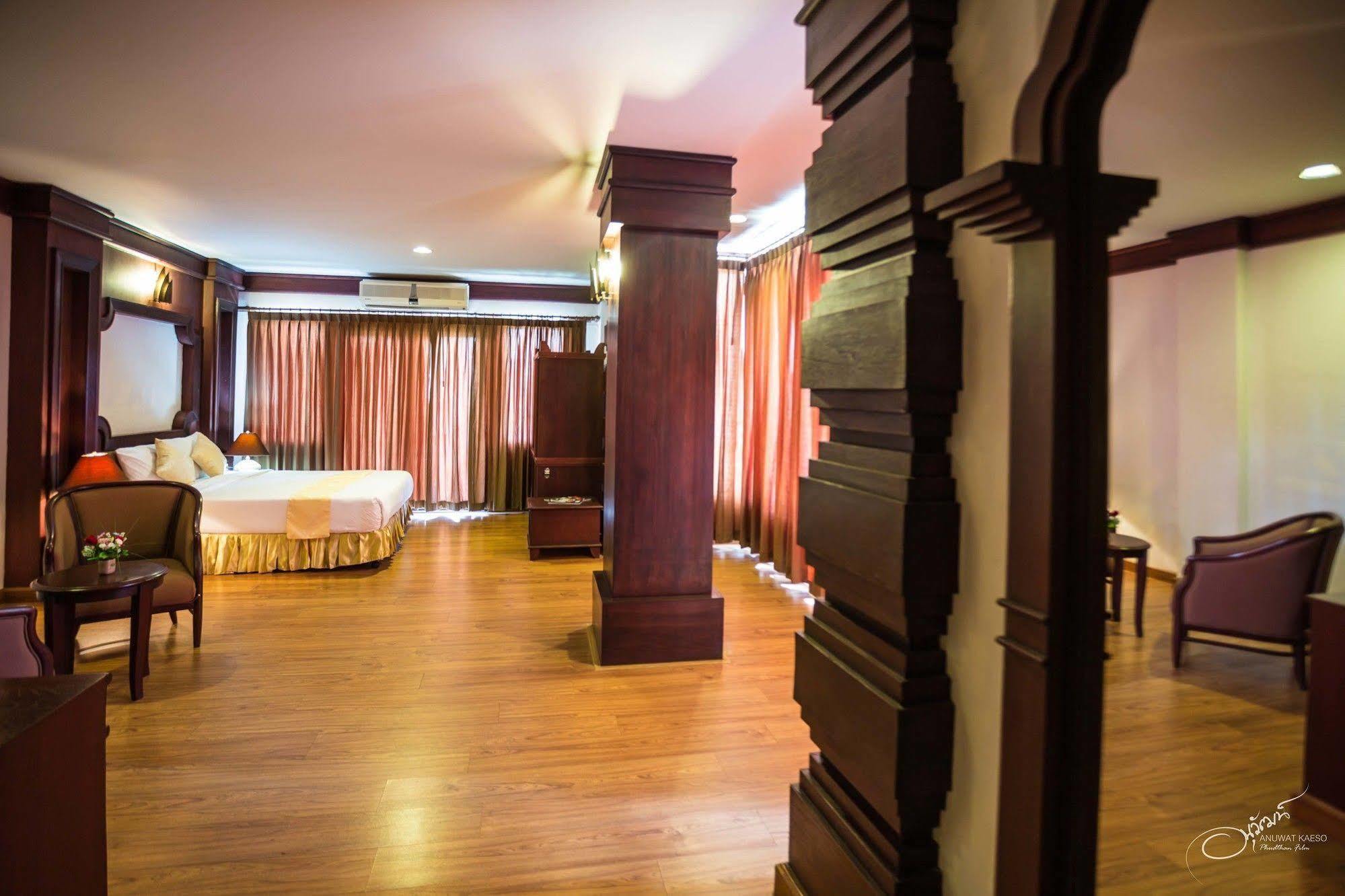 Gassan Legacy Golf Club Otel Lamphun Dış mekan fotoğraf