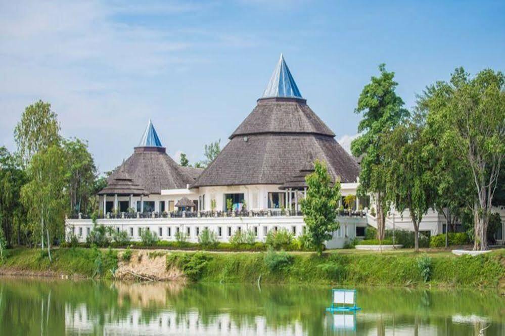 Gassan Legacy Golf Club Otel Lamphun Dış mekan fotoğraf
